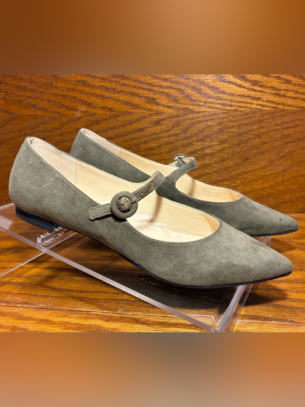 Marc Fisher Mary Jane Pointed Toe Flats Olive Green Size 6